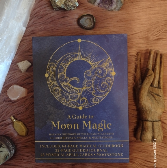 A Guide to Moon Magic - Picture 16 of 16